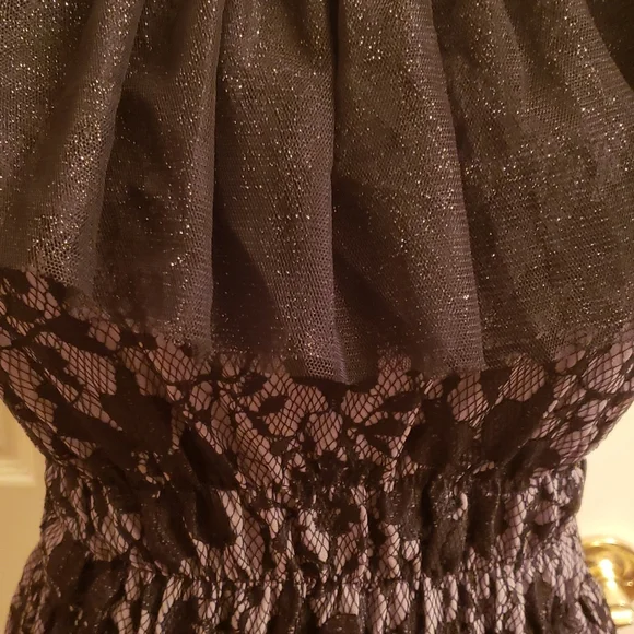 Cute Embroidery Flower Black Lace  Dress Petite 🖤 - Picture 2 of 4